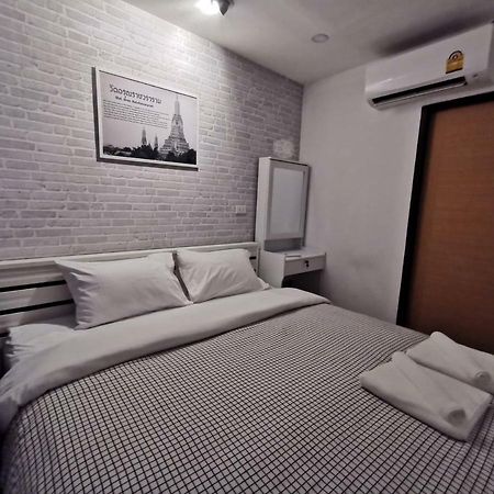 White House Hostel Bangkok Exterior foto